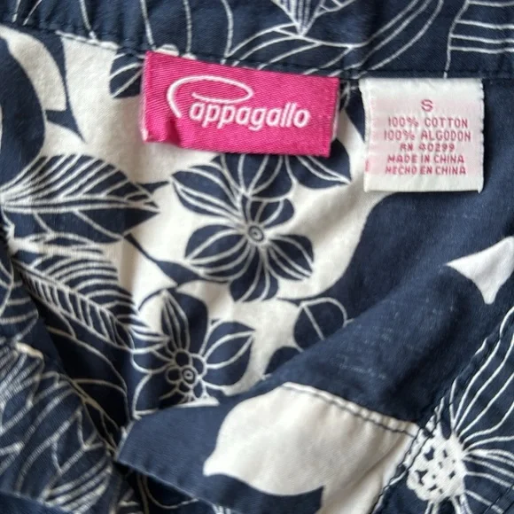 White pants & blue & white embroidered blouse - Picture 10 of 14